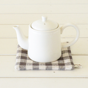 Croute (Brown) Teapot Mat 